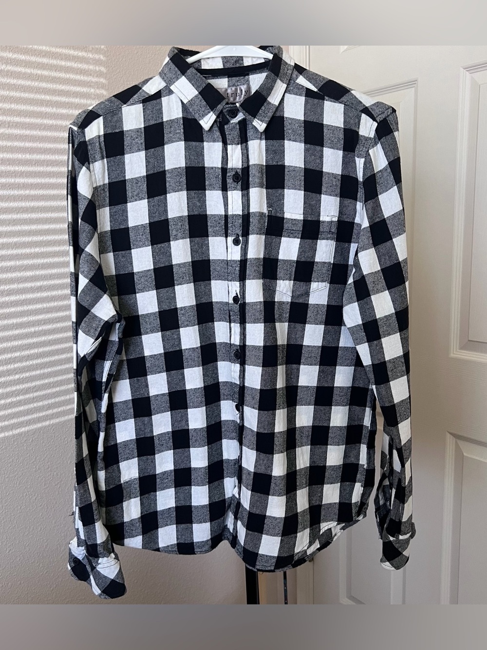 medium black & white buffalo check flannel